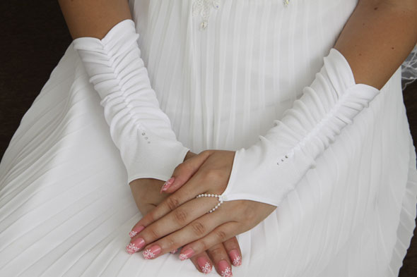 Как выбрать свадебные перчатки